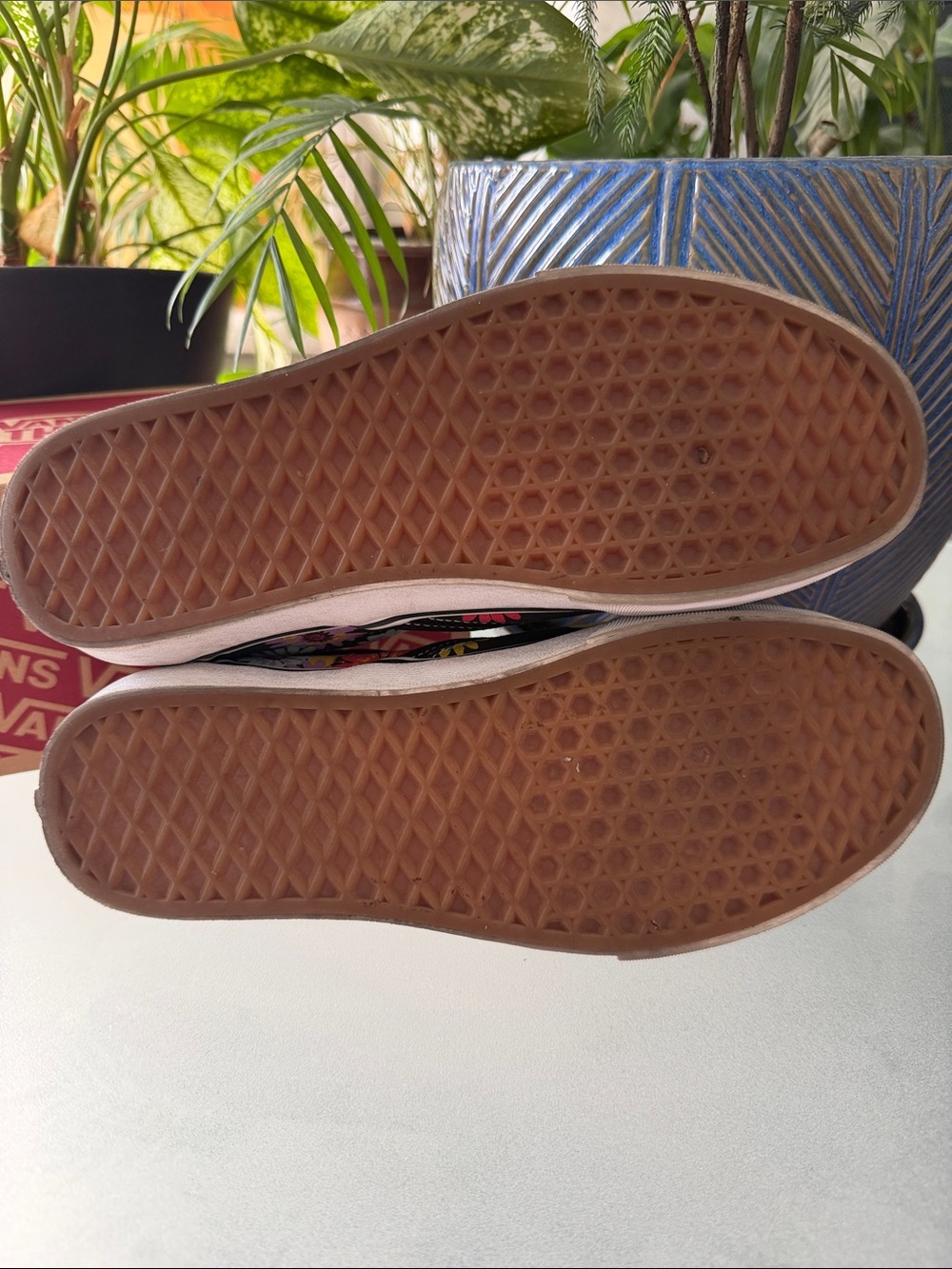Vans Peace Floral Slip-On Sneakers - Picture 4 of 5